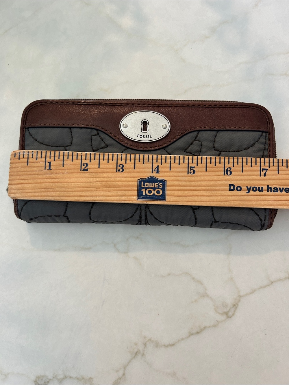 NWOT Fossil Key-Per Quilted Fabric Zip Around Wallet Brown Leather Trim - Picture 6 of 7